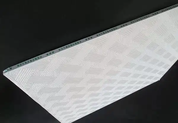 集成吊顶材质第一代:石膏板和矿棉板