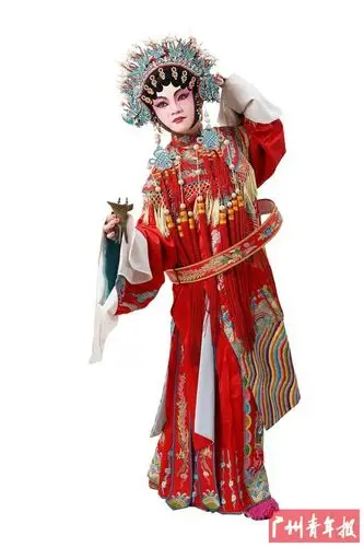 穿上广州戏服,变身俏佳人