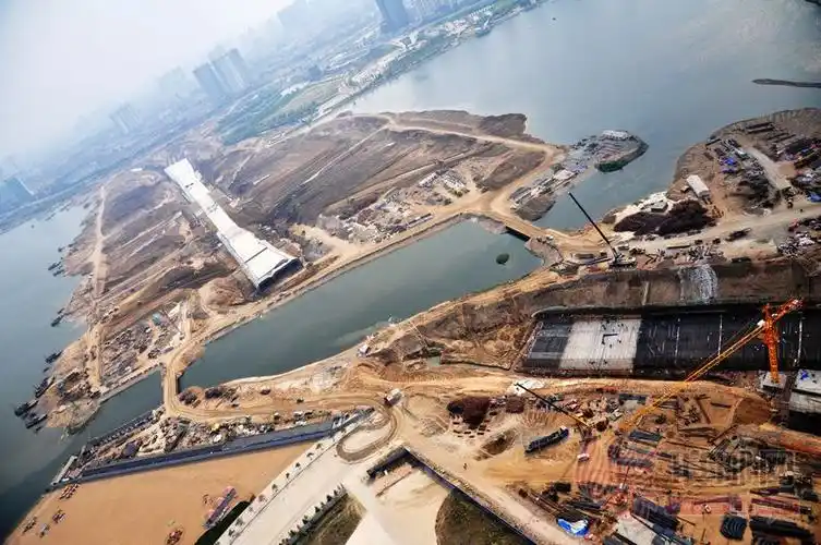 三河口隧道基本具备通车条件