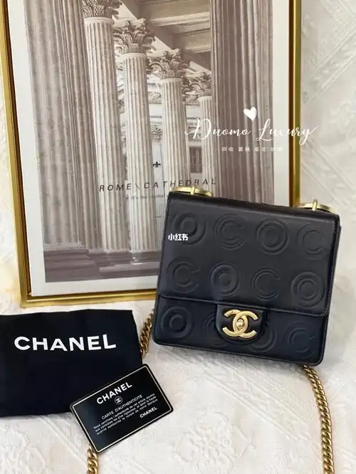 cf,复古黑金简直绝绝子尺寸17*20 镭射28开配件:防尘袋身份卡#chanel