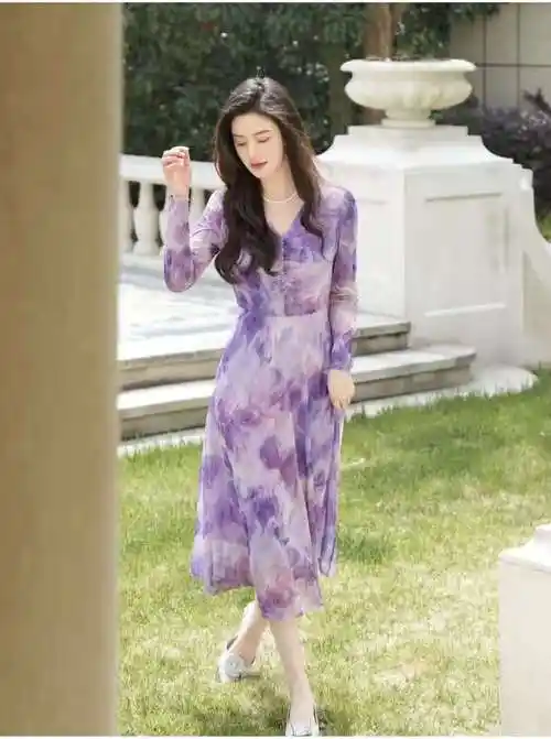 连衣长裙配什么鞋子好看图片_连衣裙_look_金属扣