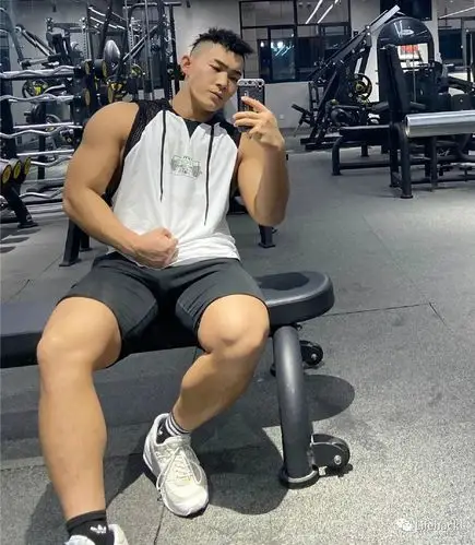 中国男生的腿,都练的怎么样了?