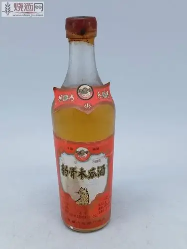 1989年豹骨木瓜酒,250ml,功能如图 已售