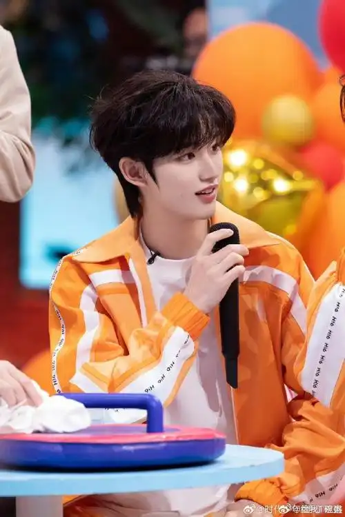 丁程鑫 唯一主舞#可爱饱饱@时代少年团-丁程鑫丁程鑫超话