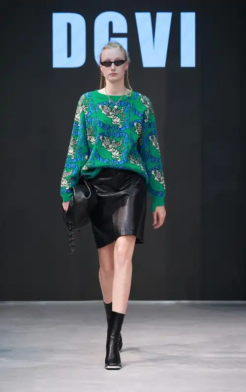 p>意大利著名时尚 a target="_blank" href="/item/女装品牌/2297949