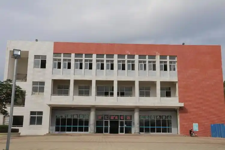 汕尾市职业技术学校简介