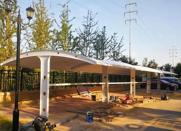 该项目位于安徽省阜阳市界首,为小区非机动车停车棚,方便小区居民停放