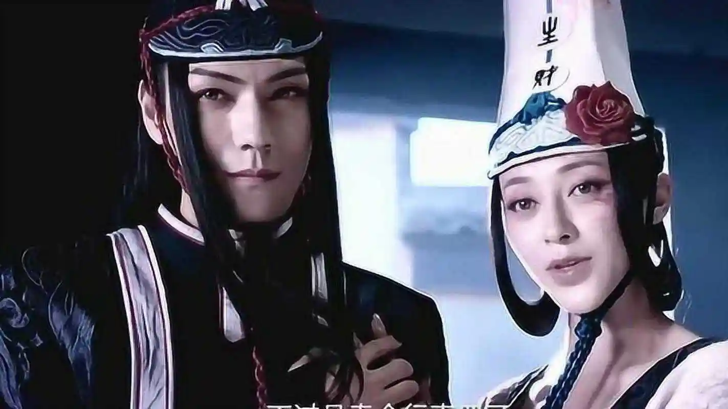 "黑白无常"是中国传统文化中的一对神祇,被认为是阴间的官吏,负责管理