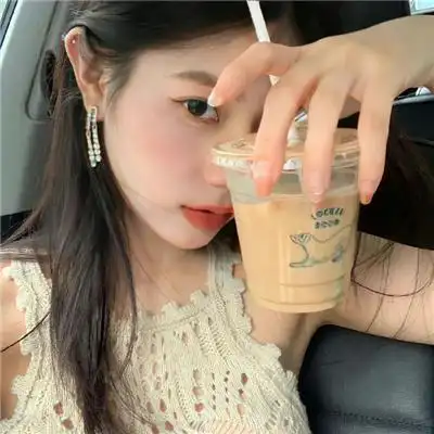 俏皮可爱的真人高颜值减龄女生头像 耐看气质型美女头像图片大全_女生