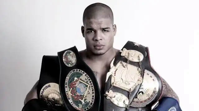 小鹰格斗赛1月28日登陆美国,前ufc冠军埃文斯复出参赛