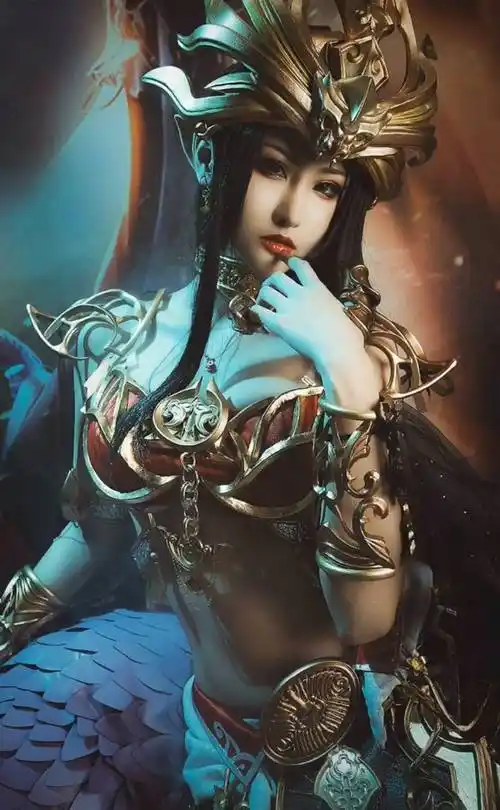 美女cos斗破苍穹美杜莎,还原本尊,网友:超像动漫版美杜莎_动画_原著