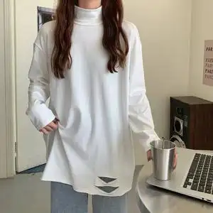 中长款t恤白色怎么搭配