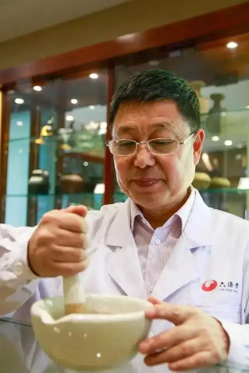 六源堂老药师宋华相:人间巧艺夺天工,炼药燃灯清昼同