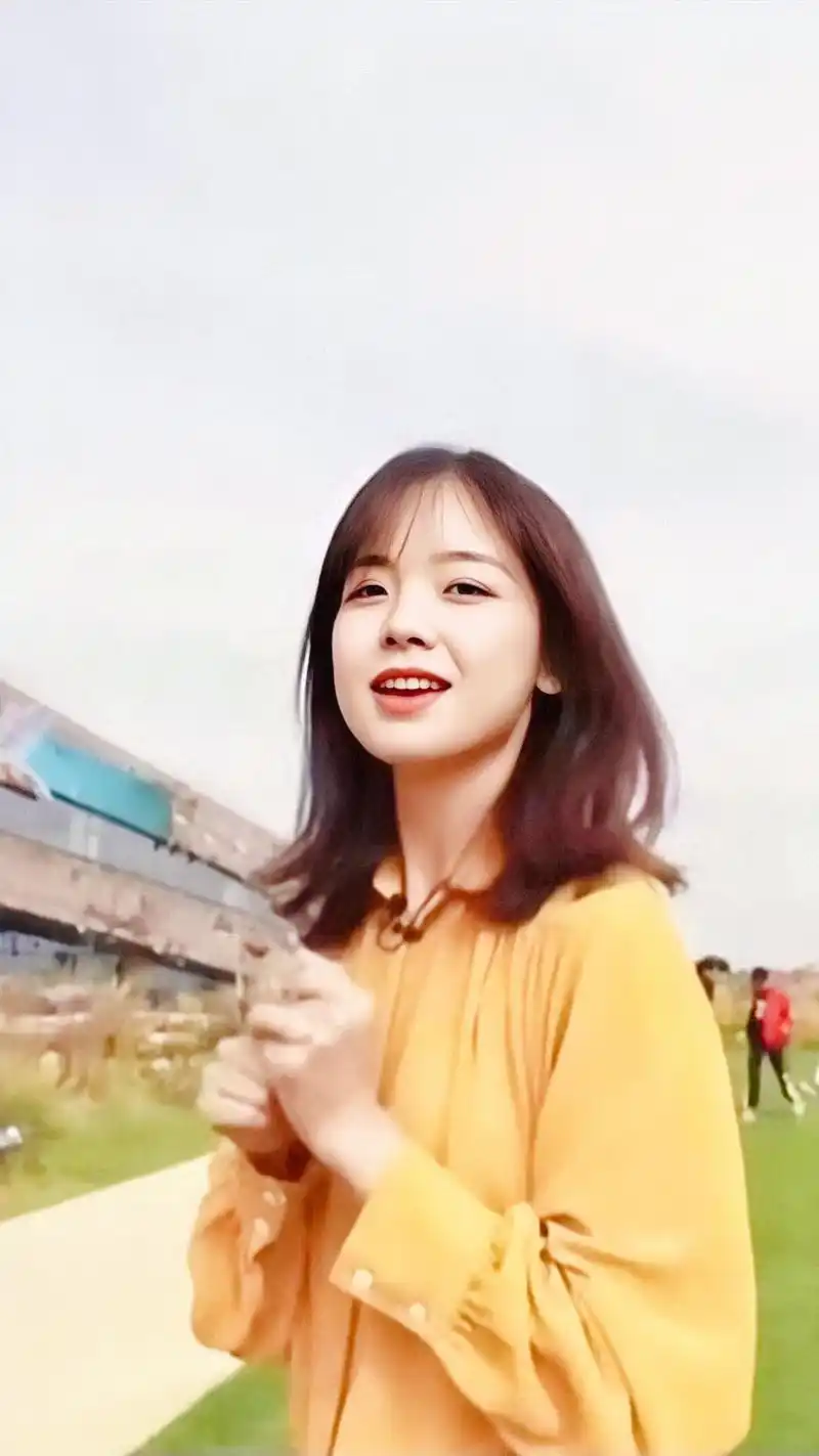 央视记者王冰冰壁纸集