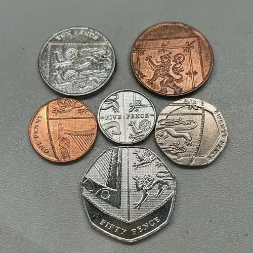 总算集齐第一套盾牌了