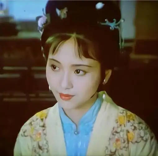 同样是演林黛玉把陈晓旭陶慧敏蒋梦婕放在一起差距出来了