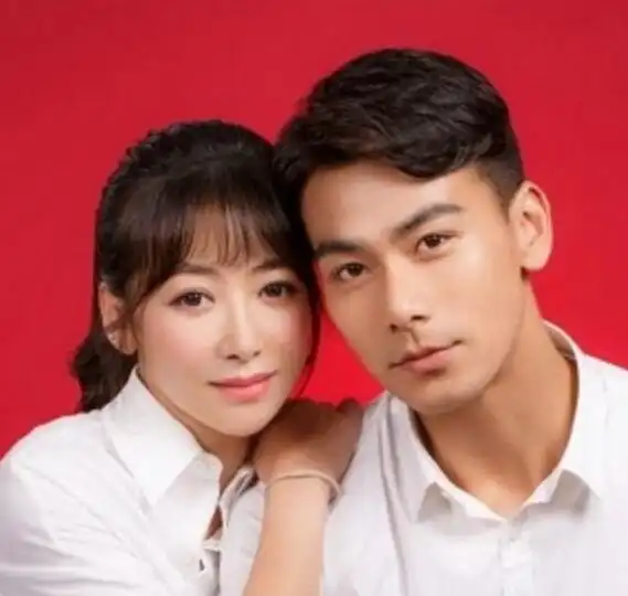 图陈紫函的老公外形帅气承认与其事业差距大