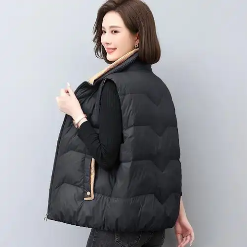 新款宽松休闲大码秋冬坎肩马夹妈妈冬装立领白鸭绒羽绒马甲女短款