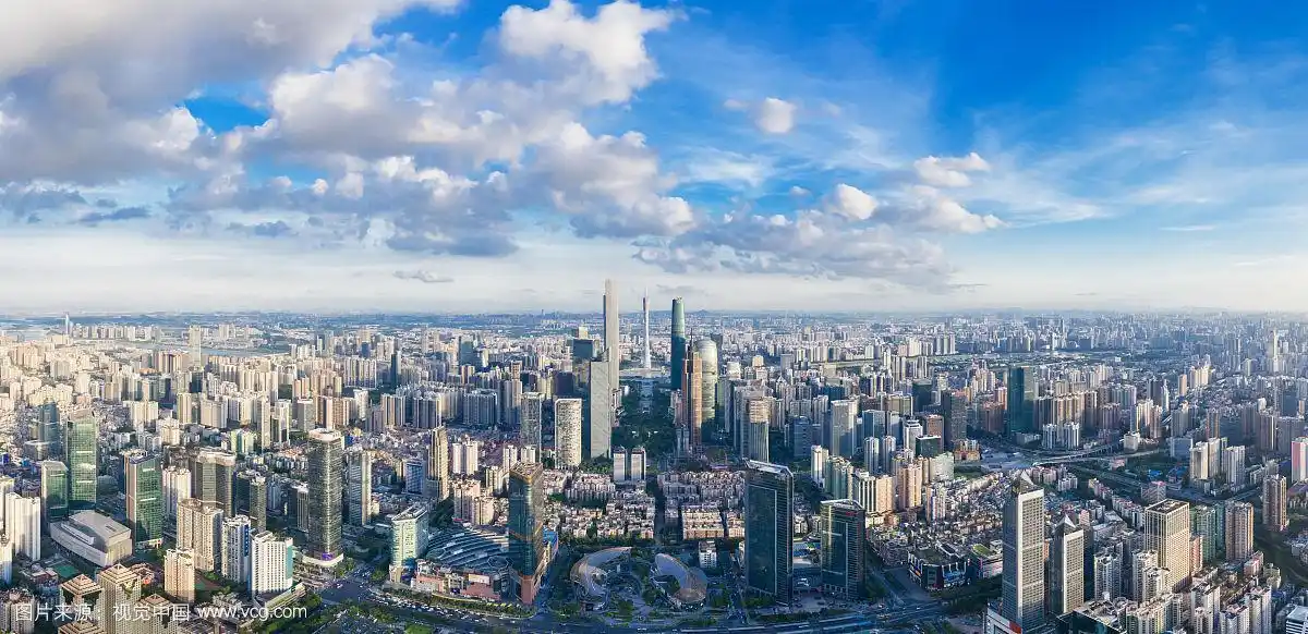 航拍广州城市白天风光全景图
