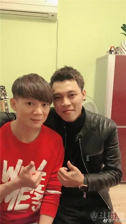 广东雨神和花姐什么关系 广东雨神女友是谁