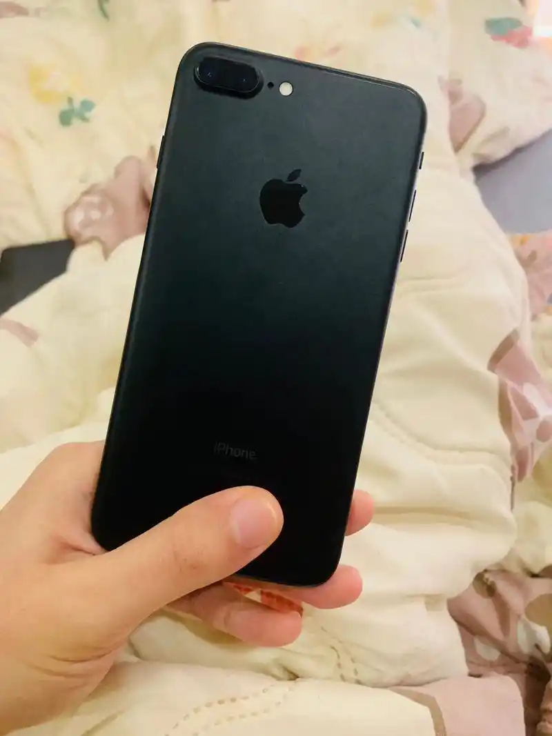 黑色苹果7p.黑色7p真的很难找到成色那么好的因为这款颜色有 - 抖音