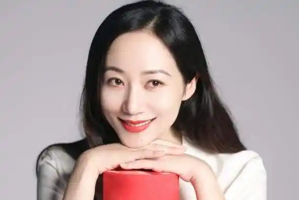 《浪姐5》完整名单曝光,没有准c位,多人备受争议,6位国际艺人_何洁