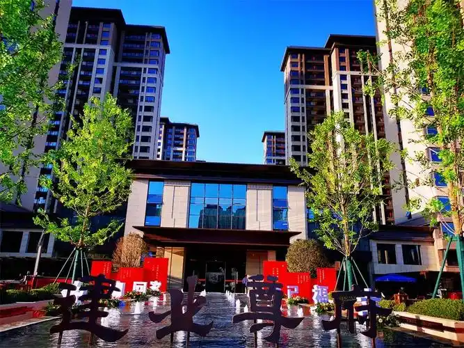 前几天,洛阳那个曾经一房难求的现象级楼盘交房了!_建业