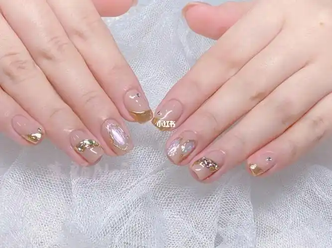 金属极光贝壳美甲