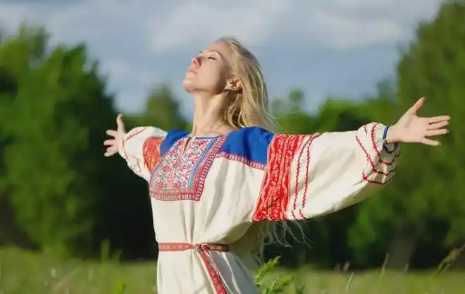 俄罗斯和乌克兰同为东斯拉夫人为何反目成仇