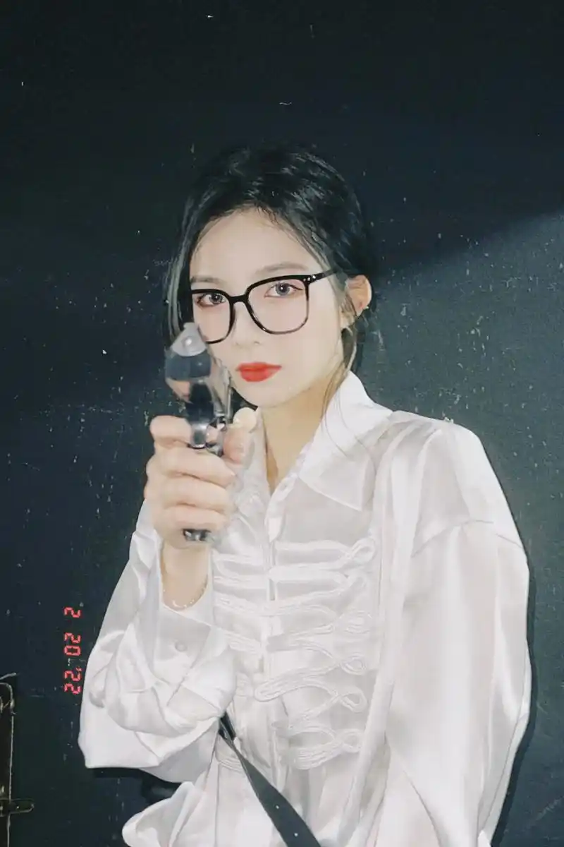 #许杨玉琢 #分享照片 眼镜咩咩 - 抖音