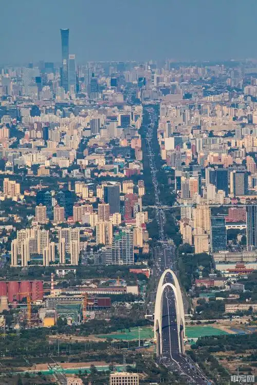 定都阁下远眺北京城万千景象尽收眼底