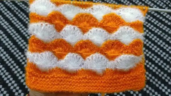 棒针编织漂亮的双色波纹图案,女士毛衣这样织很好看-生活视频-搜狐