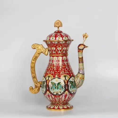 镀真金 备注:送锦盒包装 《孔雀壶》 设计师:中国工艺美术大师 张同禄