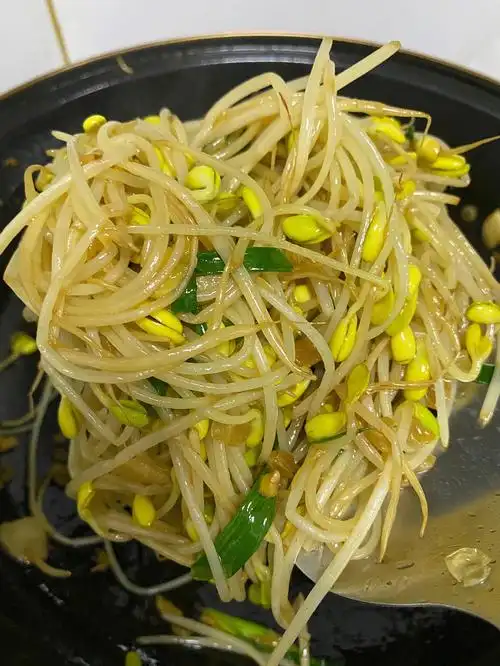 00清脆爽口超好吃的清炒豆芽儿