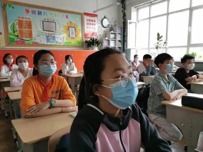 师恩难忘未来可期记哈尔滨市育英小学校五年毕业仪式