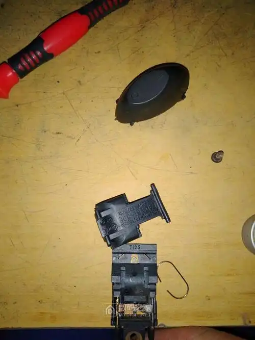 拆修长虹电热水壶开关弹簧安装图