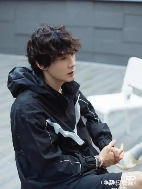 人类高质量男性李承铉