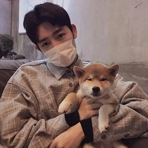 男生狗狗眼是什么样子的