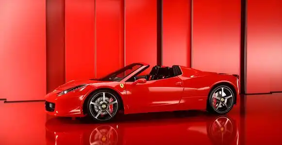 红色的跑车图片