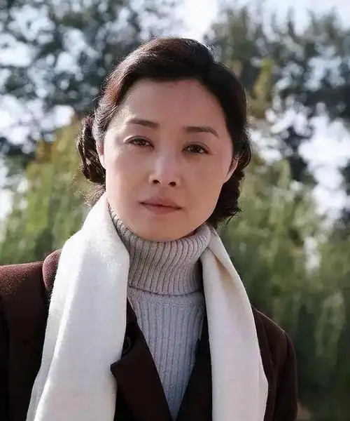 回顾刘蓓三婚携子嫁前夫亲儿子是她的骄傲明星继子让她烦恼