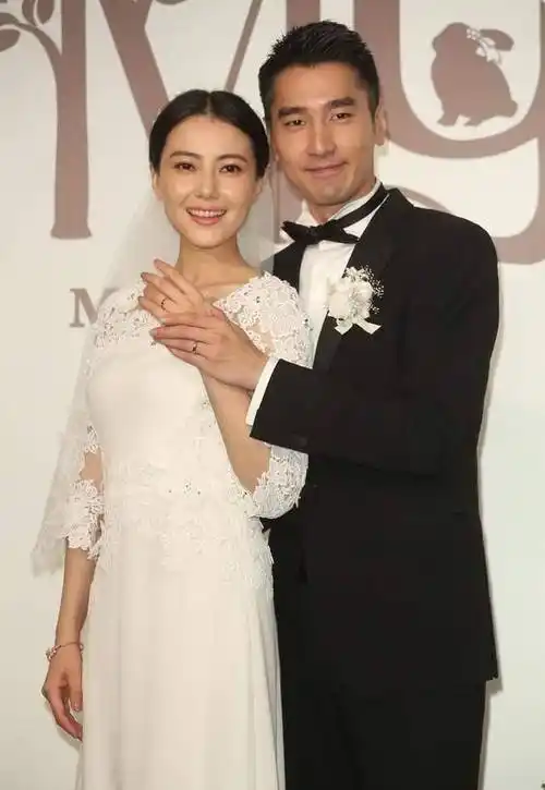 赵又廷的璀璨爱情,5任女友全是绝色美人,最后娶大5岁国民女神_高圆圆