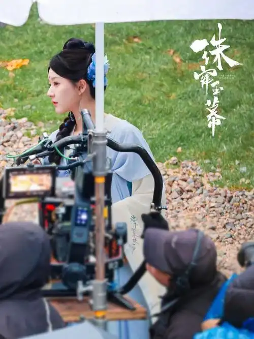 赵露思好好啊新剧杀青专门给粉丝订餐