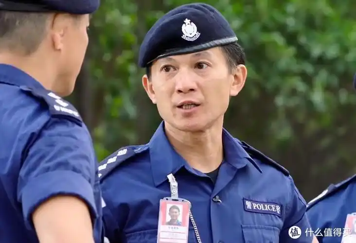 中露面几秒的龙套演员,就是曾经参与反恐特勤队创立的黎家智总督察