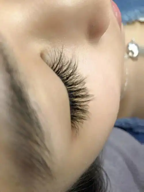 各种睫毛嫁接真实效果图来咯