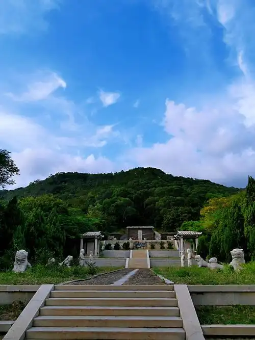 泉州清源山东麓唐武肃王陵