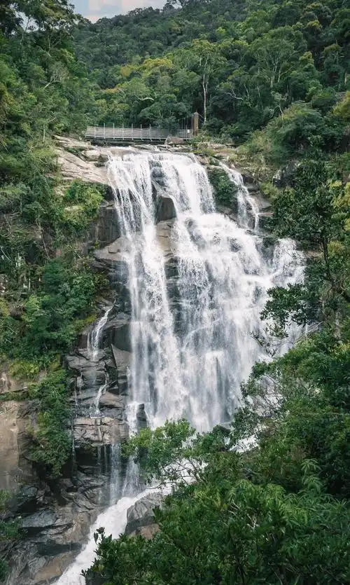 激情三月·爱在大里周边一日游→_陵水_瀑布_吊罗山