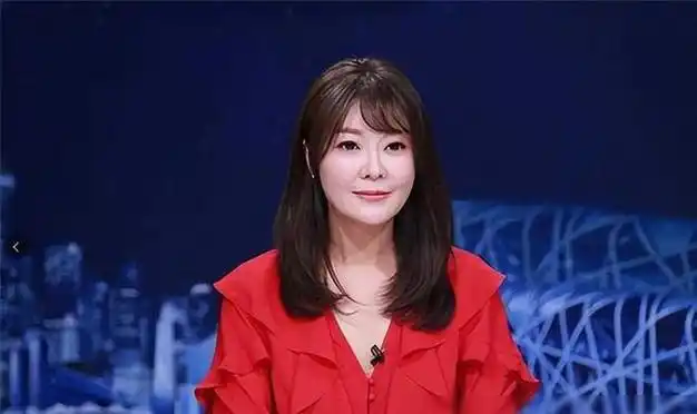 前央视主持人王小骞离开央视后曾大肆宣扬国外如今成带货网红