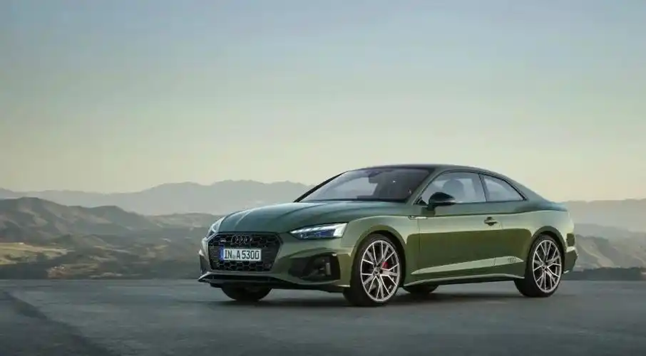 奥迪a5双门轿跑车