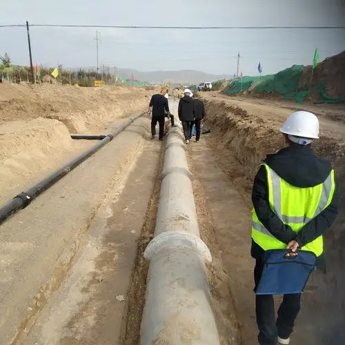 6 写美篇一,本周施工人员情况 : 项目部管理人员:25人 劳务单位管理