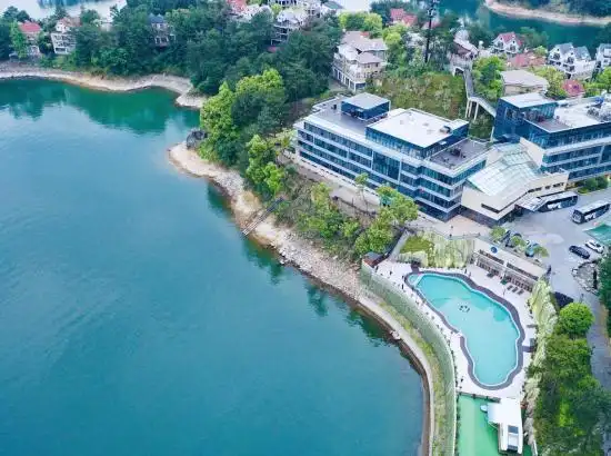 千岛湖开元颐居酒店 高级房2晚(含早餐 100元鱼头代金券 2张千岛秘境